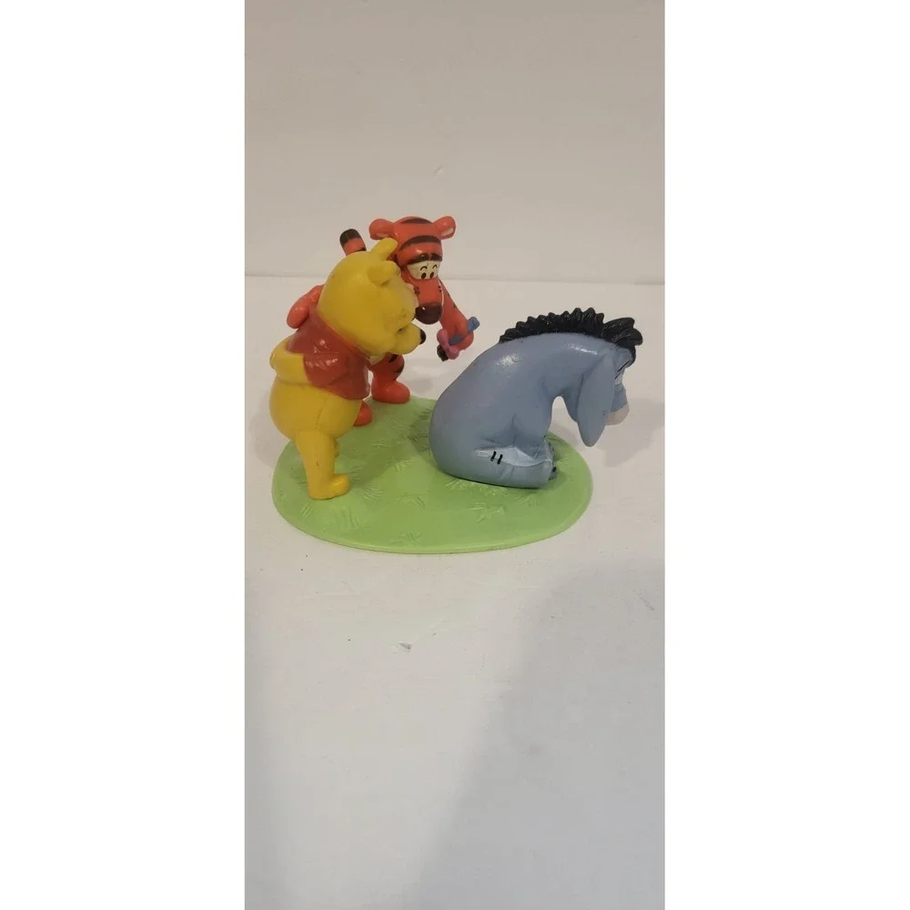 Winnie the Pooh Cake Topper Plastic Pooh Tigger Eeyore‎ 3